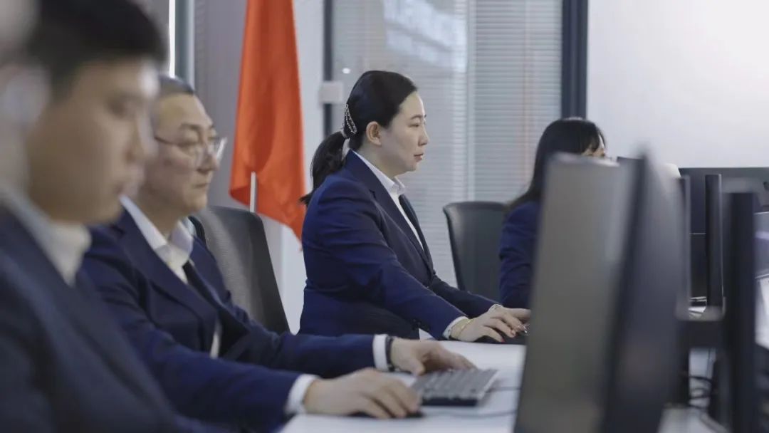 宋慧乔穿搭图片_长纱裙怎样穿搭_穿搭资讯/