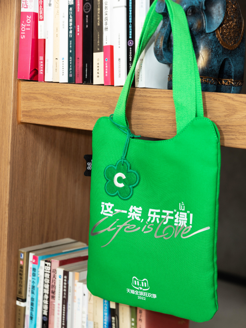 潮流搭配衣服_穿搭潮流_潮流穿搭配/