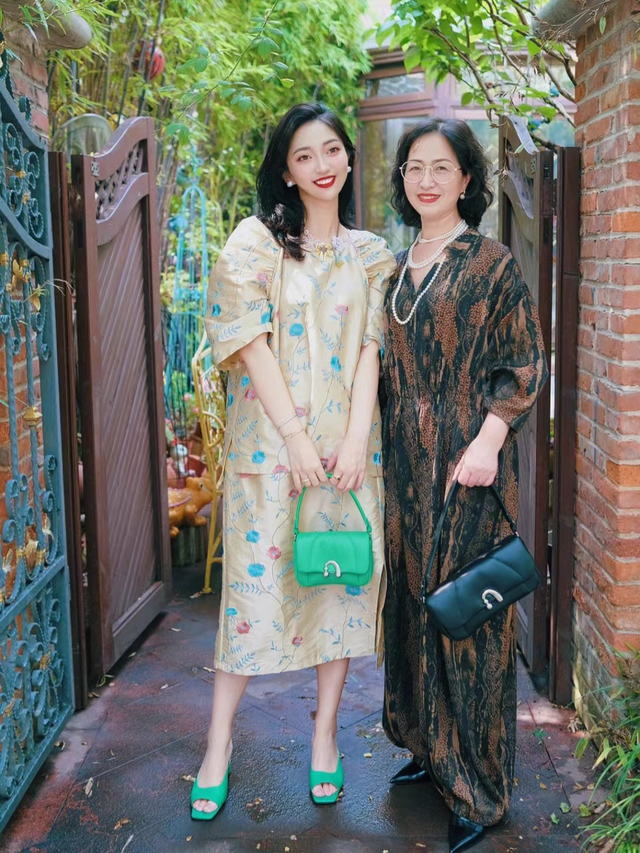 hers穿搭志_穿搭百科_穿搭术/