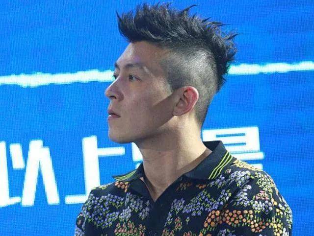 潮流穿搭2021_潮流穿搭配_穿搭潮流
