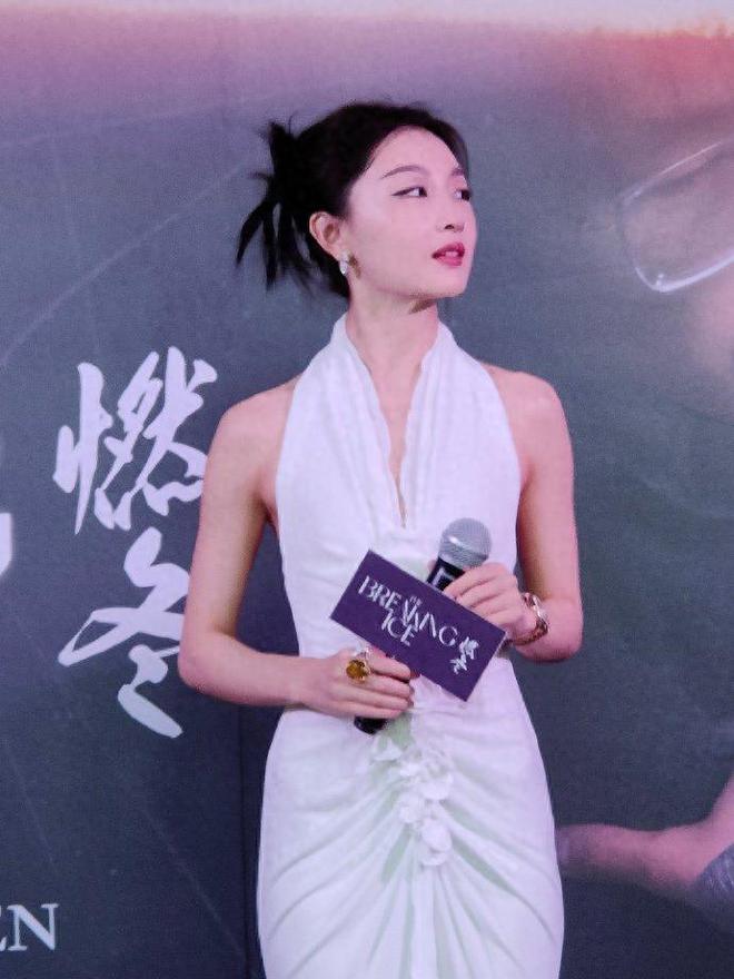 穿搭潮流_2018男士潮流穿搭_潮流穿搭初中生女