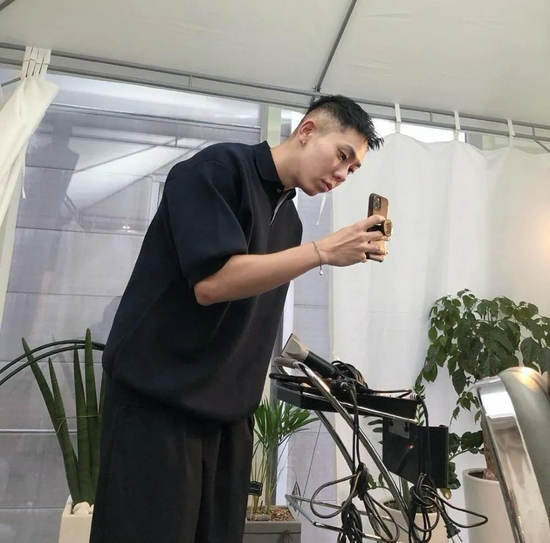 穿搭潮流_潮流搭配图_潮流配搭